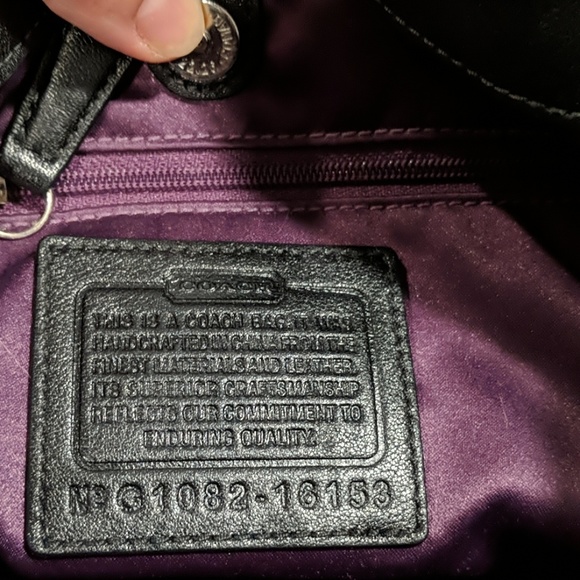 Coach black handbag - Picture 4 of 8